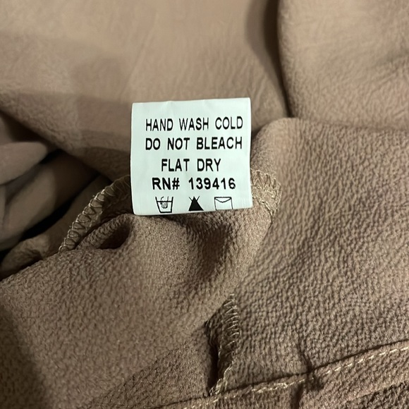 Zenobia Spring/Summer tops. - Picture 3 of 9